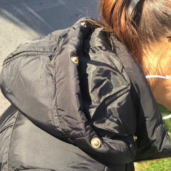 Black faux Fur Hood Clenched Waist Jacket - Picture 6 of 8